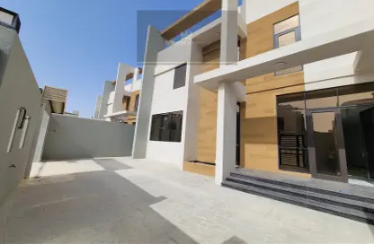 Villa - 5 Bedrooms - 6 Bathrooms for sale in Sumaysimah - Sumaysimah - Al Khor