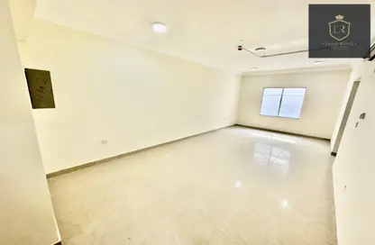 Apartment - 3 Bedrooms - 3 Bathrooms for rent in Al Hashmi Building - Al Muntazah Street - Al Muntazah - Doha