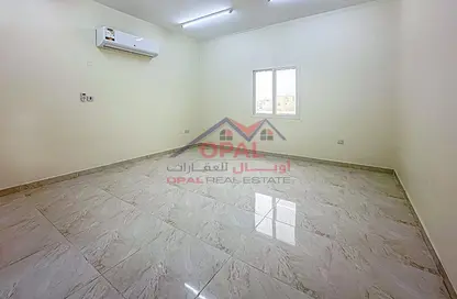 Apartment - 3 Bedrooms - 4 Bathrooms for rent in Al Kheesa - Al Kheesa - Umm Salal Mohammed