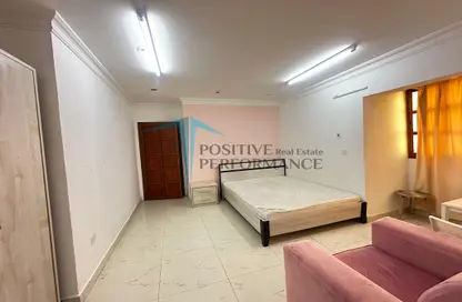 Apartment - 1 Bathroom for rent in West Bay Villas - West Bay - West Bay - Doha