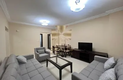 Apartment - 2 Bedrooms - 2 Bathrooms for rent in Anas Street - Fereej Bin Mahmoud North - Fereej Bin Mahmoud - Doha