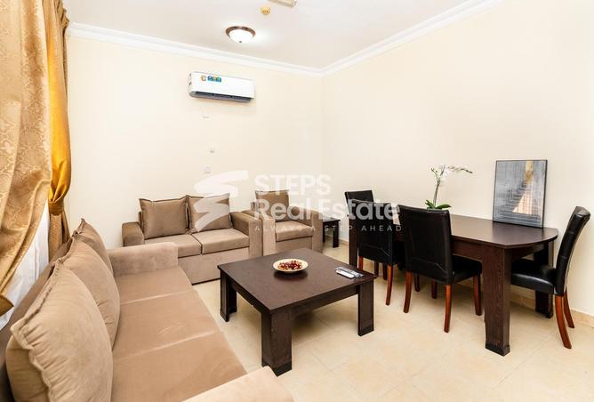 Apartment - 3 Bedrooms - 3 Bathrooms for rent in Bin Omran 35 - Fereej Bin Omran - Doha