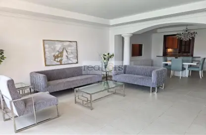 Townhouse - 2 Bedrooms - 3 Bathrooms for rent in Porto Arabia Townhouses - Porto Arabia - The Pearl Island - Doha