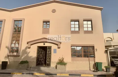 Villa - 3 Bedrooms - 3 Bathrooms for rent in Al Maamoura - Al Maamoura - Doha