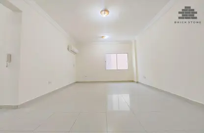 Apartment - 3 Bedrooms - 3 Bathrooms for rent in Fereej Bin Mahmoud - Doha