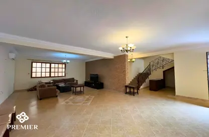 Villa - 3 Bedrooms - 3 Bathrooms for rent in Mamoura 18 - Al Maamoura - Doha