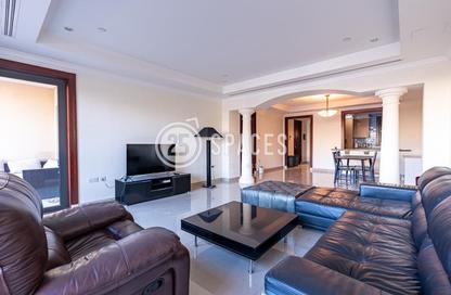 Townhouse - 2 Bedrooms - 3 Bathrooms for rent in Porto Arabia Townhouses - Porto Arabia - The Pearl Island - Doha