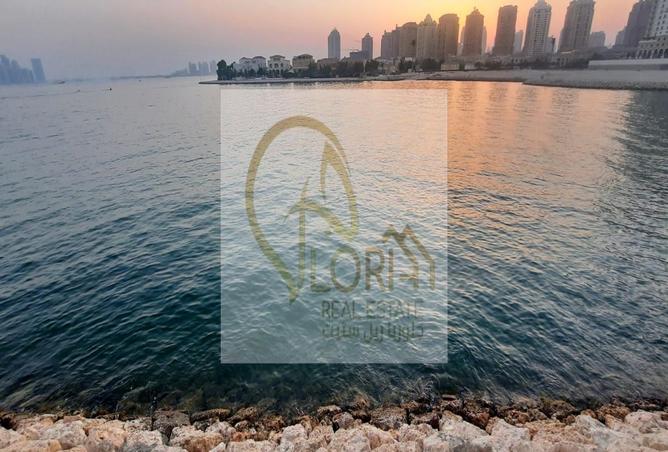 Apartment - 2 Bedrooms - 3 Bathrooms for sale in Viva West - Viva Bahriyah - The Pearl Island - Doha