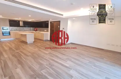 Townhouse - 2 Bedrooms - 3 Bathrooms for rent in Viva East - Viva Bahriyah - The Pearl Island - Doha