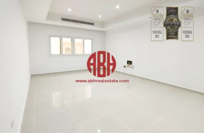 Apartment - 2 Bedrooms - 3 Bathrooms for rent in Al Doha Plaza - Al Sadd - Al Sadd - Doha