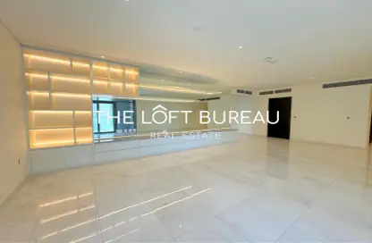 Apartment - 2 Bedrooms - 3 Bathrooms for sale in Lusail City - Lusail