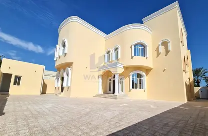 Villa for sale in Onaiza - Onaiza - Doha