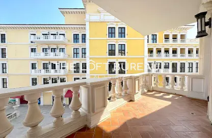 Apartment - 3 Bedrooms - 4 Bathrooms for sale in Murano - Qanat Quartier - The Pearl Island - Doha