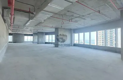 Office Space - Studio - 4 Bathrooms for rent in The Pearl Island - Doha