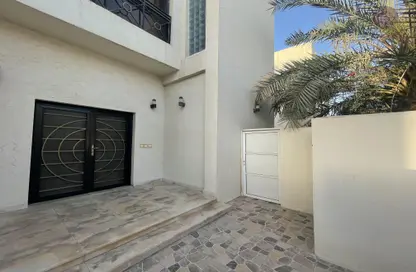 Apartment - 2 Bedrooms - 2 Bathrooms for rent in Wadi Al Shaheeniya Street - Ain Khaled - Doha