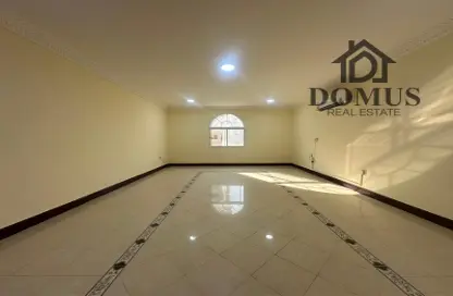 Apartment - 3 Bedrooms - 3 Bathrooms for rent in Anas Street - Fereej Bin Mahmoud North - Fereej Bin Mahmoud - Doha