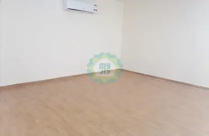 Apartment for rent in Madinat Khalifa North - Madinat Khalifa - Doha