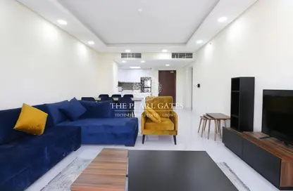 Apartment - 2 Bedrooms - 2 Bathrooms for sale in Lusail City - Lusail