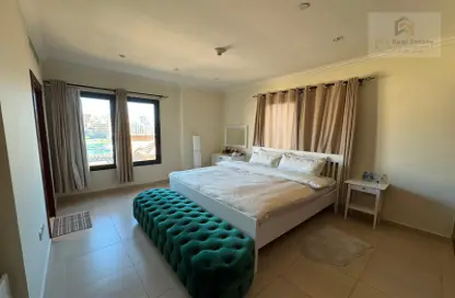 Apartment - 2 Bedrooms - 2 Bathrooms for sale in Tower 5 - Porto Arabia - The Pearl Island - Doha