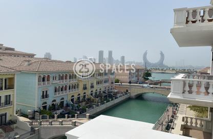 Apartment - 2 Bedrooms - 2 Bathrooms for rent in Gondola - Qanat Quartier - The Pearl Island - Doha