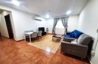 Apartment - 2 Bedrooms - 2 Bathrooms for rent in Old Salata - Salata - Doha