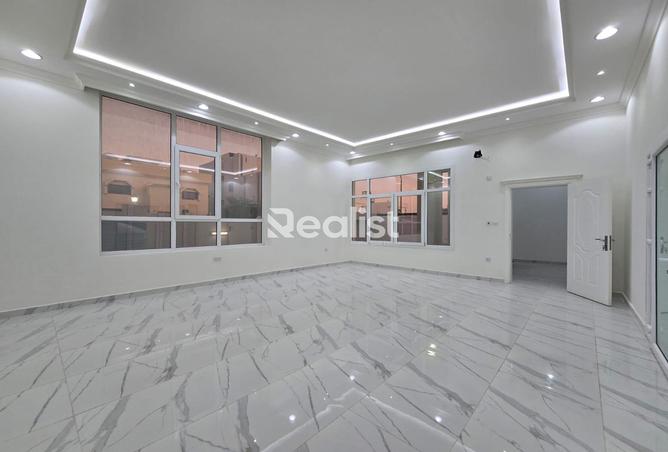 Villa for rent in Al Nuaija Street - Al Nuaija - Doha