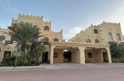 Villa - 4 Bedrooms - 5 Bathrooms for rent in Al Duhail North - Al Duhail - Doha