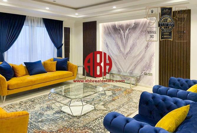 Apartment - 1 Bedroom - 2 Bathrooms for sale in West Porto Drive - Porto Arabia - The Pearl Island - Doha