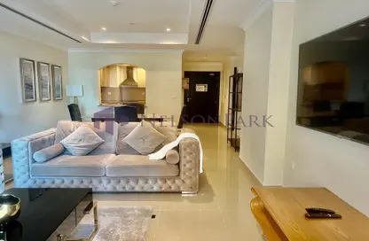 Apartment - 2 Bedrooms - 2 Bathrooms for sale in Tower 28 - Porto Arabia - The Pearl Island - Doha