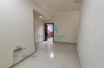 Apartment - 4 Bedrooms - 2 Bathrooms for rent in Al Hashmi Building - Al Muntazah Street - Al Muntazah - Doha