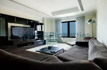 Apartment - 1 Bedroom - 2 Bathrooms for rent in West Porto Drive - Porto Arabia - The Pearl Island - Doha