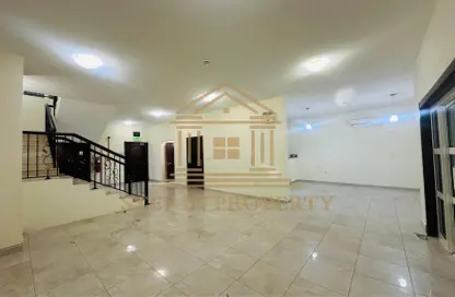 Villa - 3 Bedrooms - 5 Bathrooms for rent in Al Luqta - Al Luqta - Doha