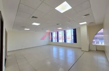 Office Space - Studio - 1 Bathroom for rent in Al Nuaija Street - Al Nuaija - Doha