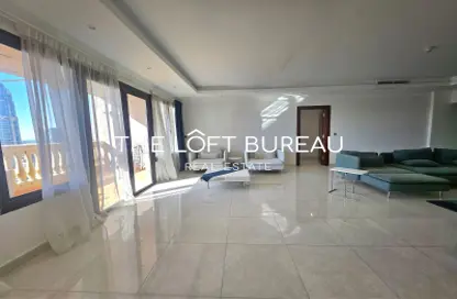 Apartment - 3 Bedrooms - 4 Bathrooms for rent in West Porto Drive - Porto Arabia - The Pearl Island - Doha