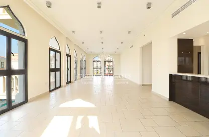 Apartment - 3 Bedrooms - 4 Bathrooms for rent in Nobili - Qanat Quartier - The Pearl Island - Doha