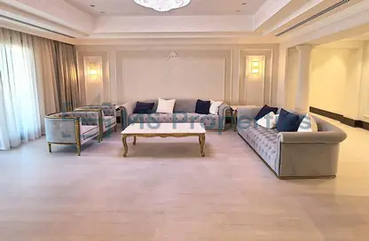 Penthouse - 5 Bedrooms - 6 Bathrooms for sale in West Porto Drive - Porto Arabia - The Pearl Island - Doha