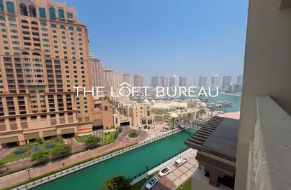 Apartment - 2 Bedrooms - 3 Bathrooms for rent in Sabban Towers - Porto Arabia - The Pearl Island - Doha