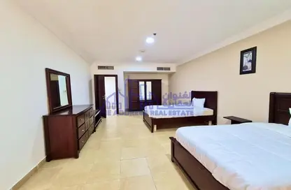 Apartment - 2 Bedrooms - 2 Bathrooms for rent in Al Morouj Inn Hotel - Corniche Road - Corniche Road - Doha