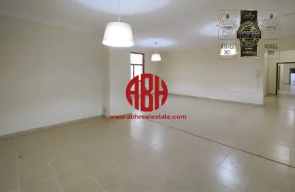 Apartment - 3 Bedrooms - 3 Bathrooms for rent in Ain Khaled Villas - Ain Khaled - Doha