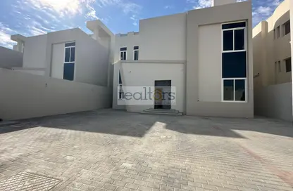 Villa - 7+ Bedrooms - 7+ Bathrooms for rent in Izghawa - Izghawa - Doha