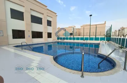 Villa - 4 Bedrooms - 4 Bathrooms for rent in Muraikh - AlMuraikh - Doha