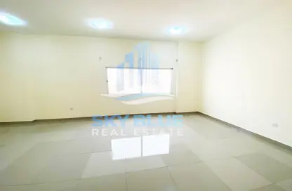 Apartment - 2 Bedrooms - 2 Bathrooms for rent in Madinat Khalifa - Doha