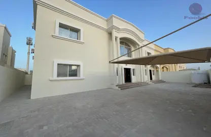 Villa - 6 Bedrooms - 6 Bathrooms for rent in Souk Al gharaffa - Al Gharrafa - Doha