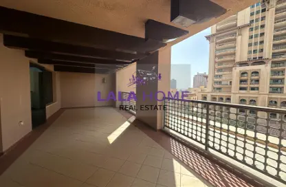 Apartment - 2 Bedrooms - 3 Bathrooms for rent in Tower 7 (Ferrari Tower) - Porto Arabia - The Pearl Island - Doha