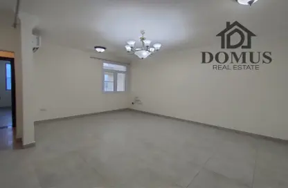 Apartment - 3 Bedrooms - 3 Bathrooms for rent in Al Zubair Bakkar Street - Al Sadd - Doha