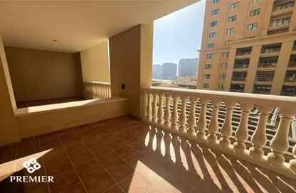 Apartment - 1 Bedroom - 2 Bathrooms for rent in East Porto Drive - Porto Arabia - The Pearl Island - Doha