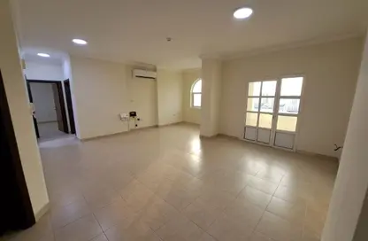 Apartment - 2 Bedrooms - 2 Bathrooms for rent in New Doha - Doha