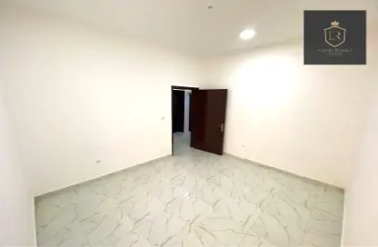 Apartment - 3 Bedrooms - 2 Bathrooms for rent in Bu Hamour Street - Abu Hamour - Doha