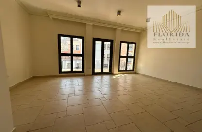 Apartment - 1 Bedroom - 2 Bathrooms for rent in Qanat Quartier - The Pearl Island - Doha