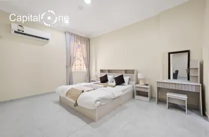 Apartment - 2 Bedrooms - 2 Bathrooms for rent in Al Sadd Road - Al Sadd - Doha